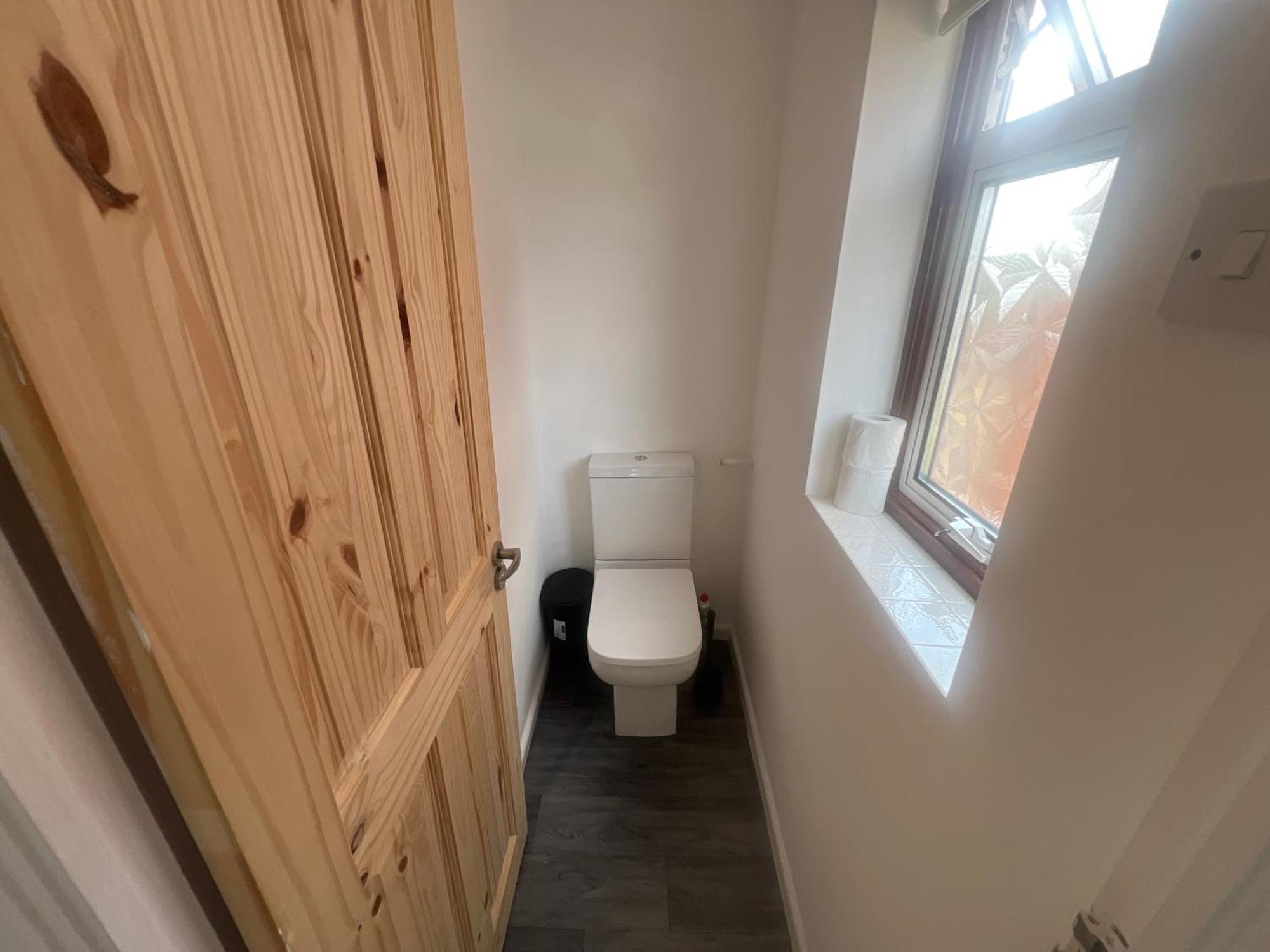 הוילה Charming 3-Bed House In לייטון באזרד מראה חיצוני תמונה